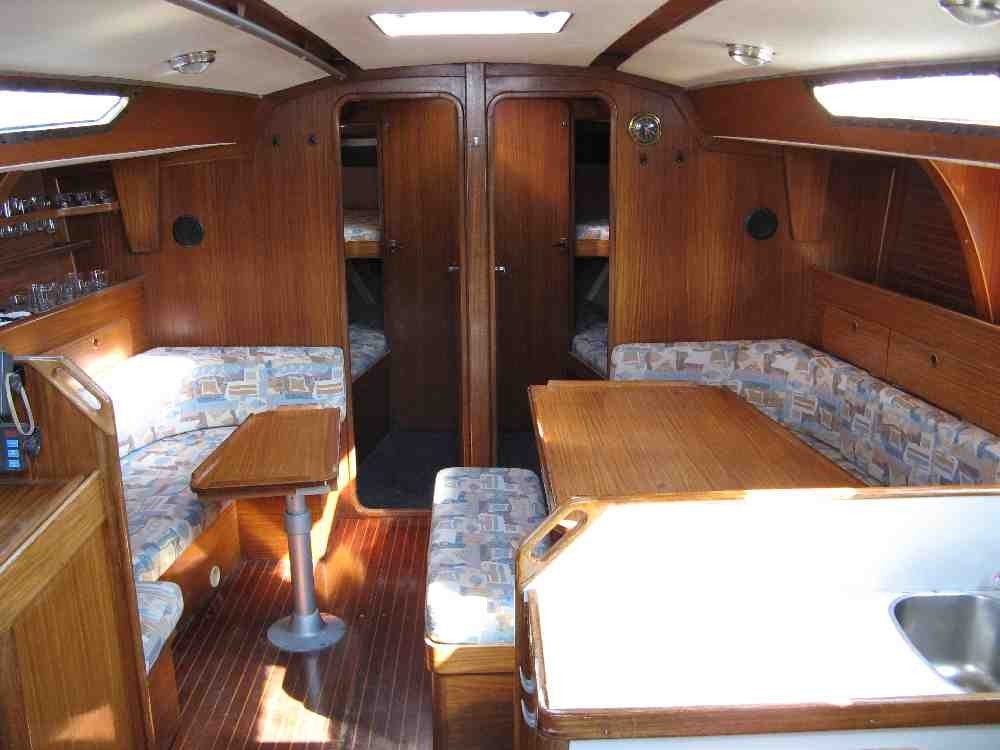 Cabin charter in the Netherlands IJsselmeer, Wadden Sea, North Sea from/to Warns by