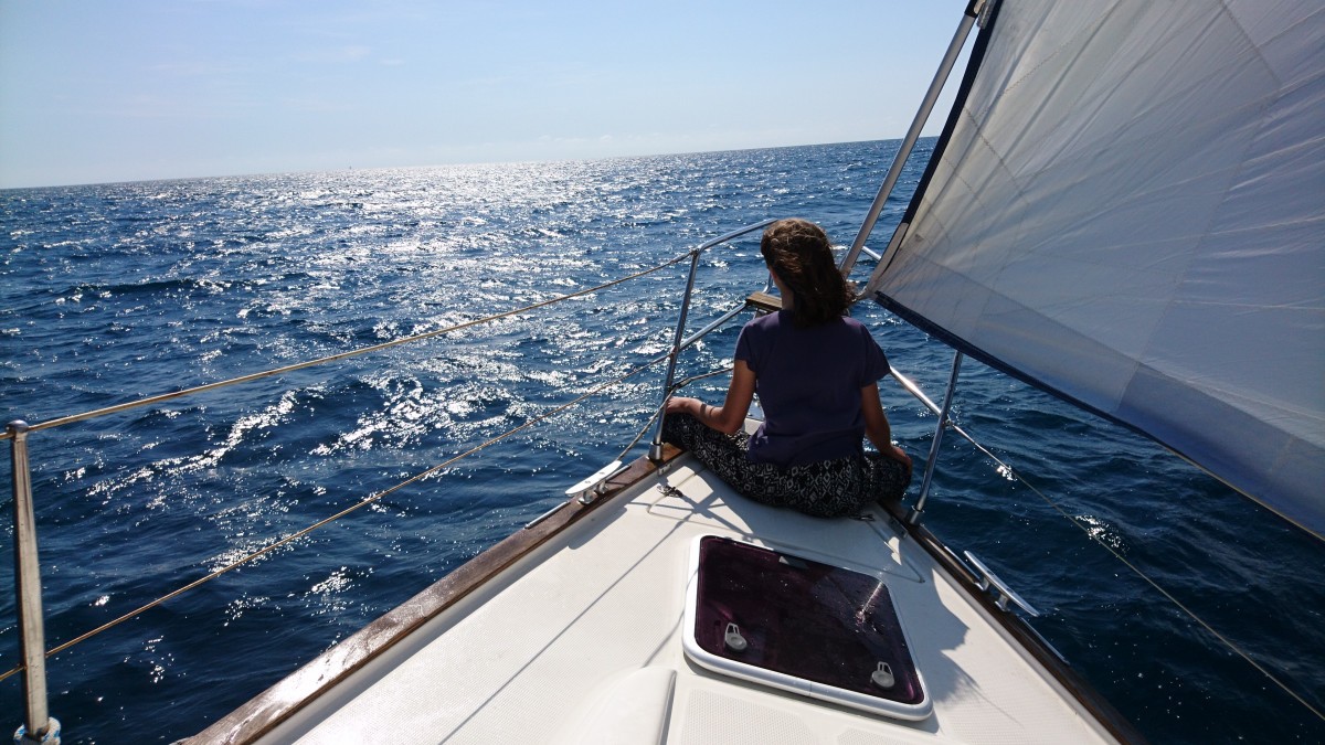 Family sailing from Istria to the Kvarner Gulf by