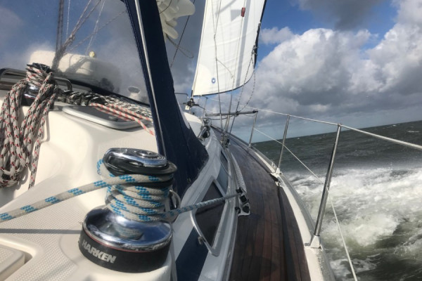Von Cuxhaven in die Nordsee von Ahoi-Sailing