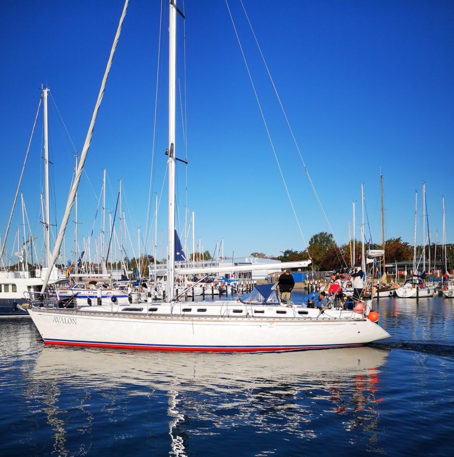 Delivery Dufour 50 Vigo _ Madeira from AVALON