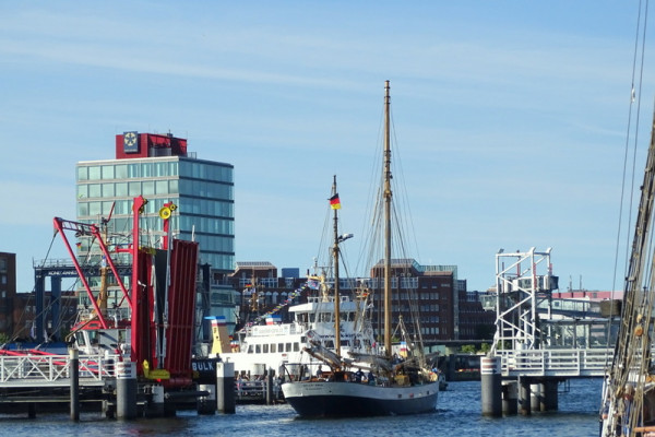Kieler Woche 2023 – SunSet Sailing von Logger Belle Amie
