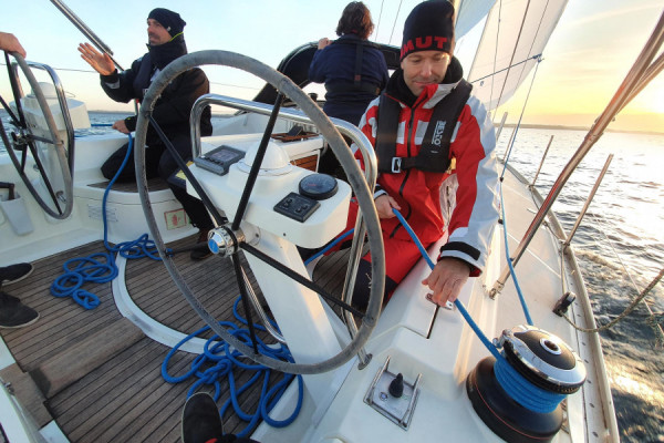 Skippertraining – Segelausbildung – Yachtsegeln von Segeln-erleben