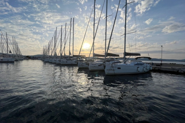 Praktisches Skippertraining Kroatien von HOME ON WATER SAILING