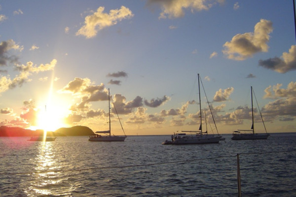 Karibik – Mit dem Katamaran ab Martinique nach St. Lucia, St. Vincent und den Grenadinen von Arkadia Segelreisen
