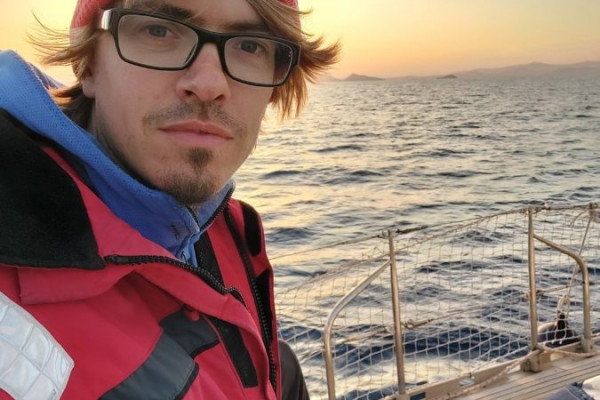 Mit junger Crew: Vom einsamen Süd-Griechenland in der Off-Season bis nach Poros segeln von 