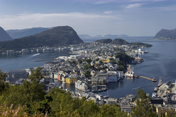UNESCO-Stadt Bergen – Ålesund von AbenteuerSegeln