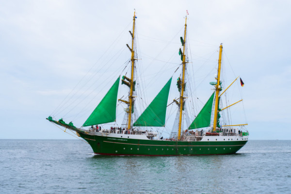 14623 – Durch den Nord-Ostsee-Kanal zu den Tall Ships Races von Alexander v. Humboldt II