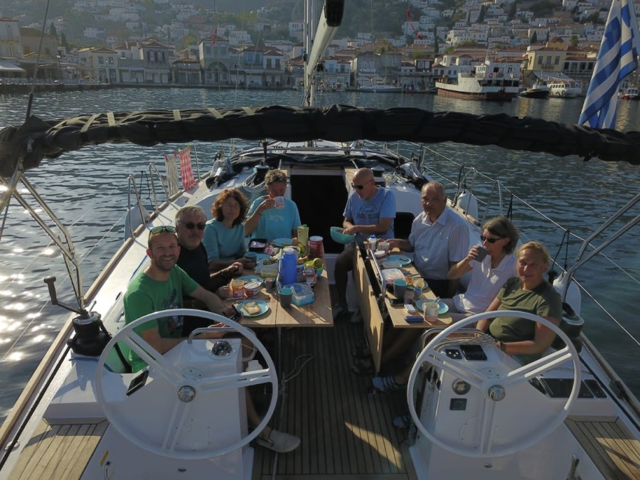 Aegean Cabin Charter – Greece  _/)  Cabin charter from March to November _/) by Sun Yachting Germany