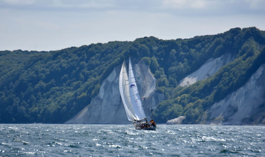 Adventure Sailing to Møn, Copenhagen by Segelfreunde