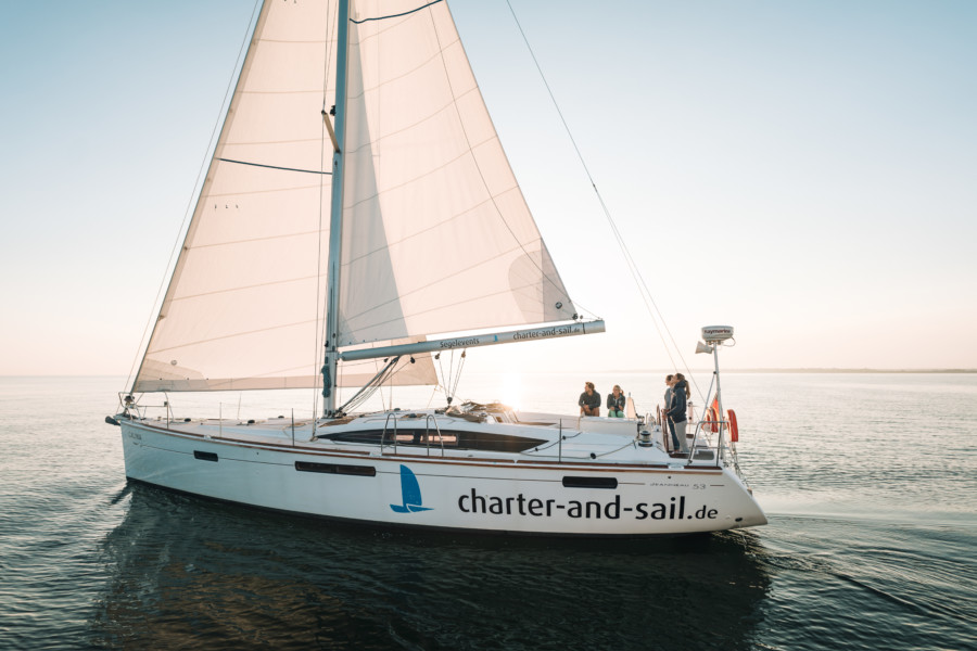 Tagestörn Segelyacht – ab Warnemünde (09:30 Uhr) von Charter & Sail