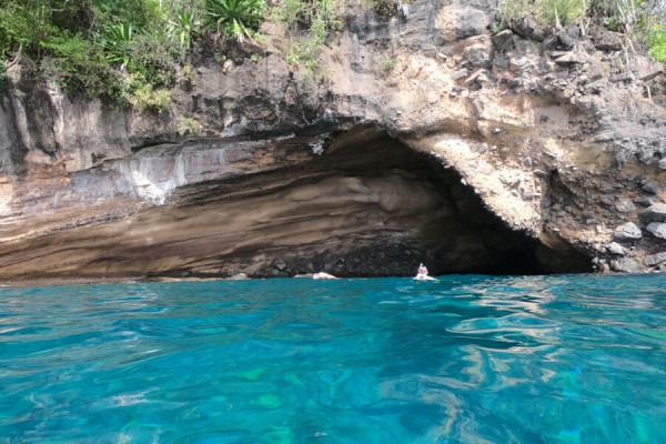 Antigua nach Guadeloupe: Ein Törn zum relaxen unter Segeln & ein karibischer Traum von 