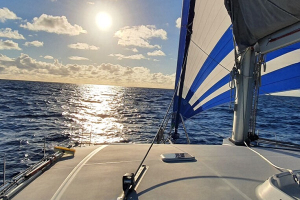 Luxus Segelreise – Easy Cruising in der Ägäis: One-Way Törn von Kos nach Ios von MARA1ONE Yachting
