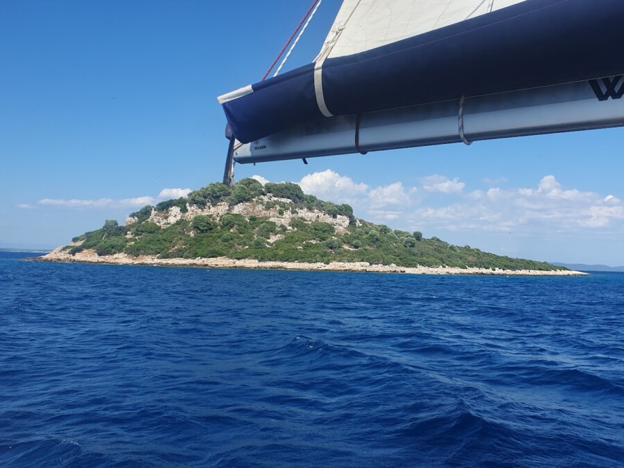 Sail training, practice trip in sunny Croatia by