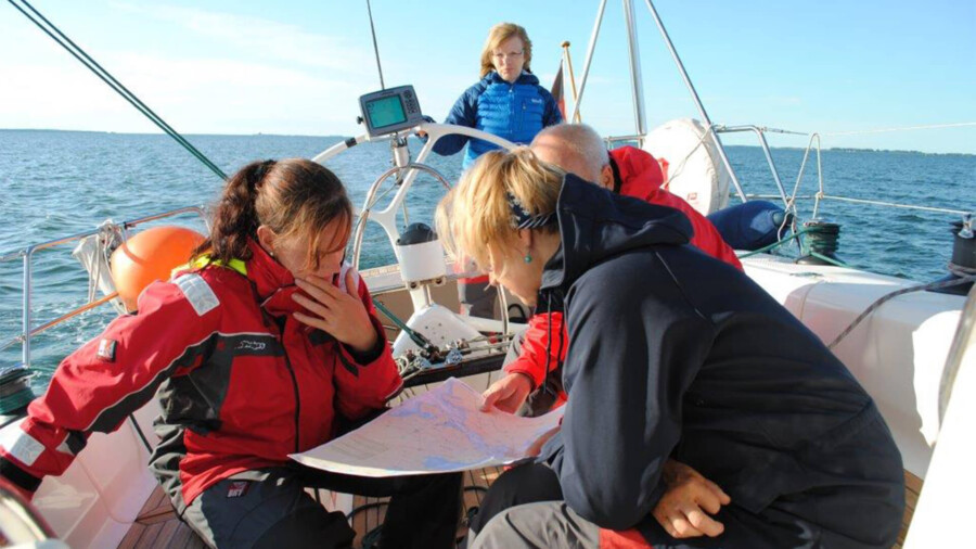 Active cabin charter in a family atmosphere: 4 days around Rügen/Hiddensee – No kitty by