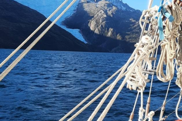 Segeln in Patagonien im Pazifik und Gletscher – ab Puerto Chacabuco / Laguna San Rafael von 