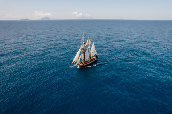 50 Tage Atlantiküberquerung von Martinique nach  Cornwall – Tallship Abenteuer von Rederij van Linschoten