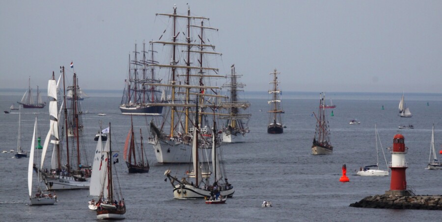 Sailing voyage Rostock–Kiel | From the Hanse Sail out onto the Baltic Sea by