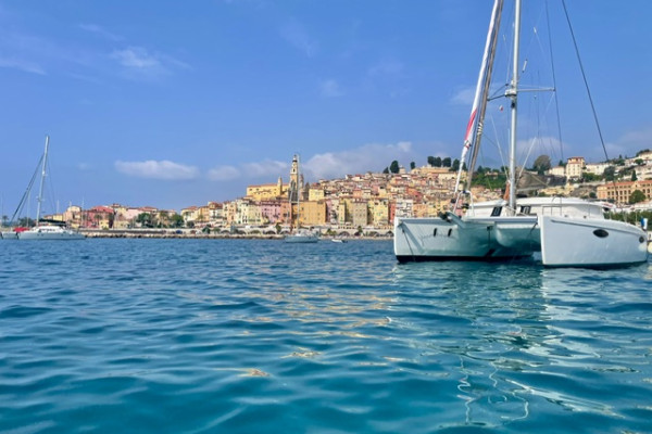 Sardinien – Eine Segelreise durch die “Karibik Europas” von 7SeasAdventures