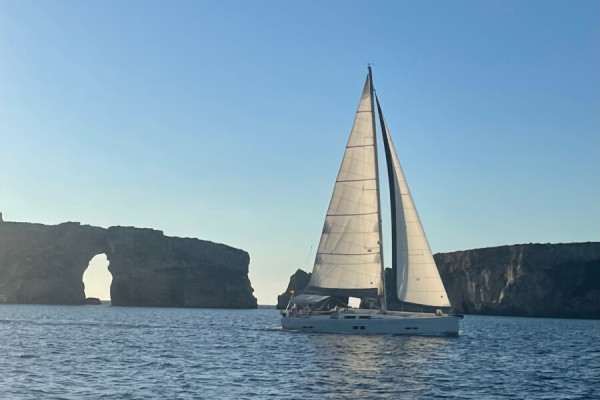 Meilentörn auf Premium Yacht GALINI – Mallorca nach Gibraltar von Marine Infinite