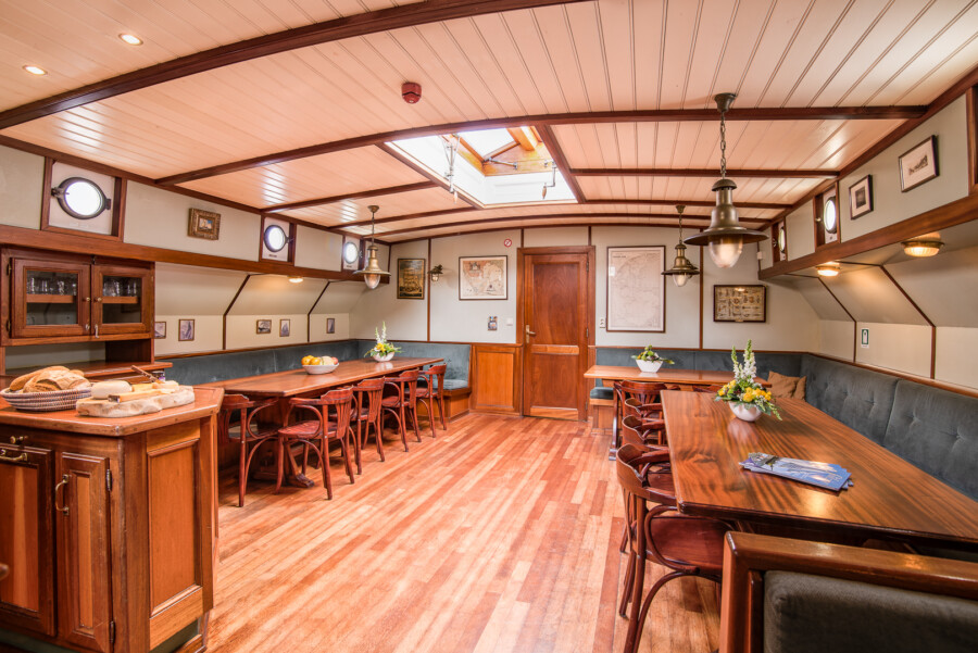 55+ Comfort Sailing Holidays on the Wadden Sea – Island Hopping – Full Board incl. Drinks from