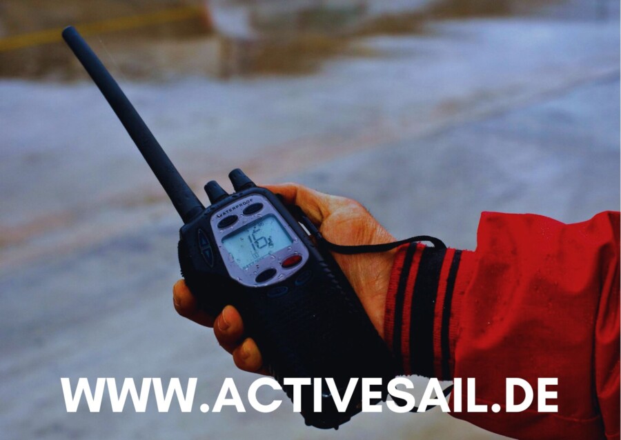 Yacht Sailing Licence with optional free practical training for SBF Max 4 participants by