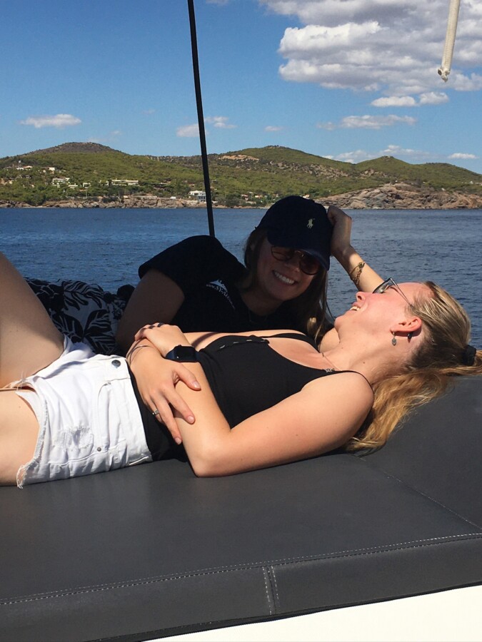 Cabin charter in Greece – catamaran through paradise. Short trip from Athens. by