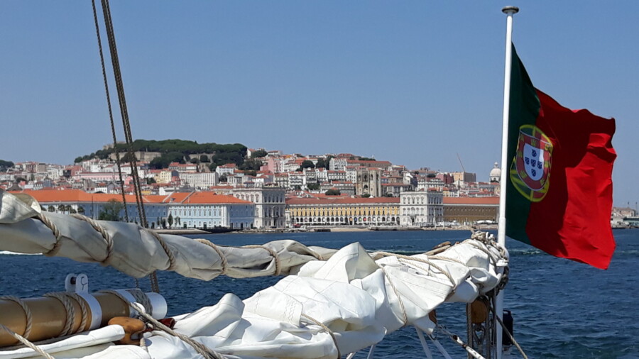 Christmas sailing voyage Atlantic – Funchal, Madeira by