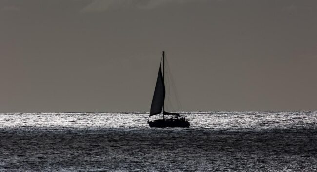 Dangers with cruising yachts Comparison of cruising yachts