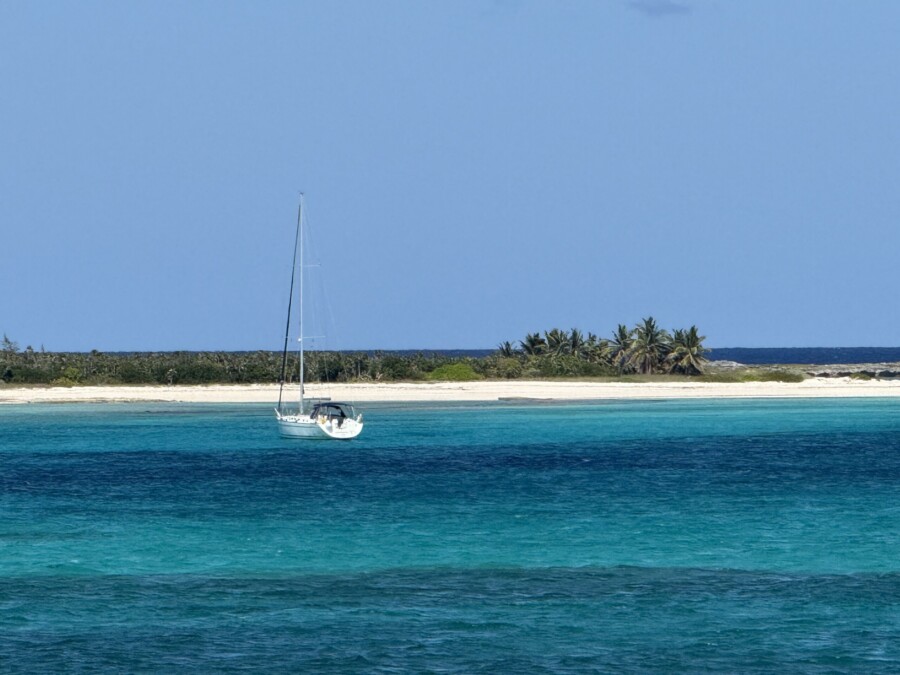 CARIBBEAN SAILING TRIP: THE GREATER ANTILLES & DISCOVERY ROUTE FROM MARTINIQUE by