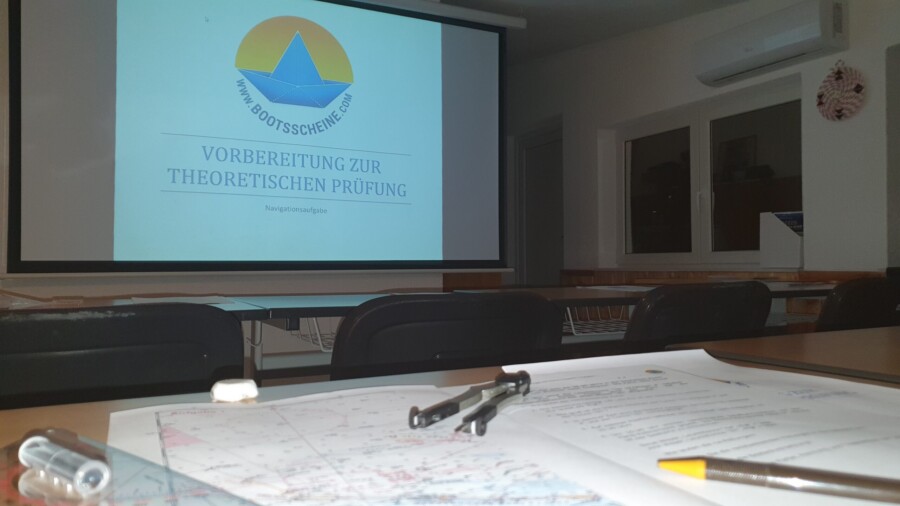 SBF Binnen & SBF See | Theory & Practical | in Small Groups | Dresden by bootsscheine.com