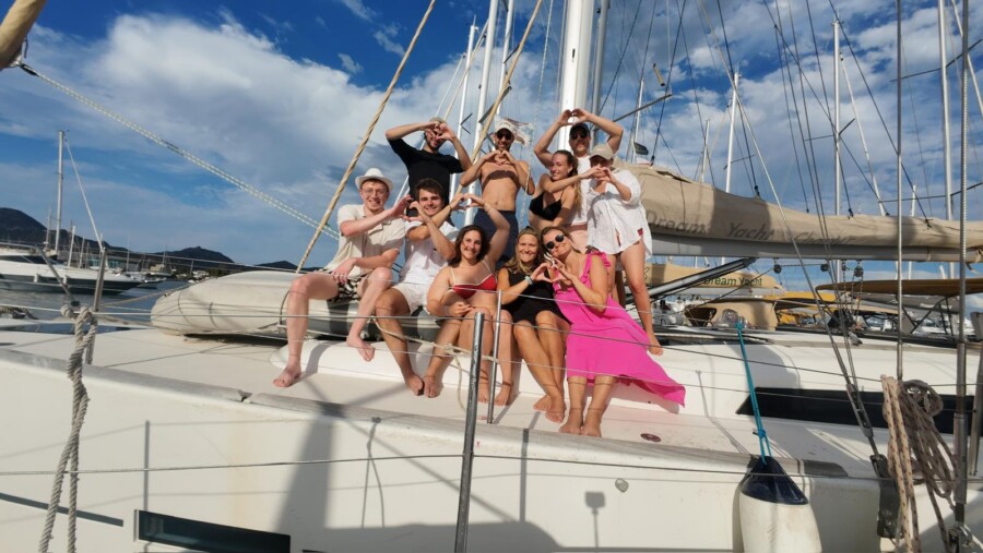 Sailing for young people and students by