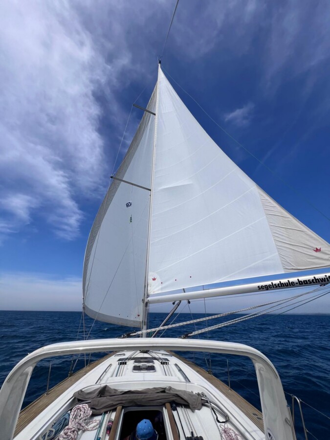 Skipper Training (Harbour Training, Sailing Manoeuvres, Night Approaches) by