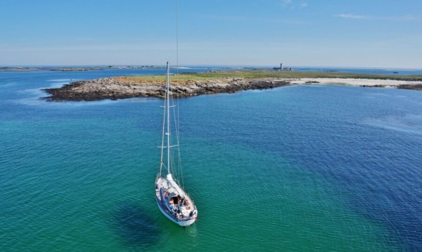 Bretagne  Aktiv-Islandhopping in exklusiver 2er-Crew auf Hallberg-Rassy von 