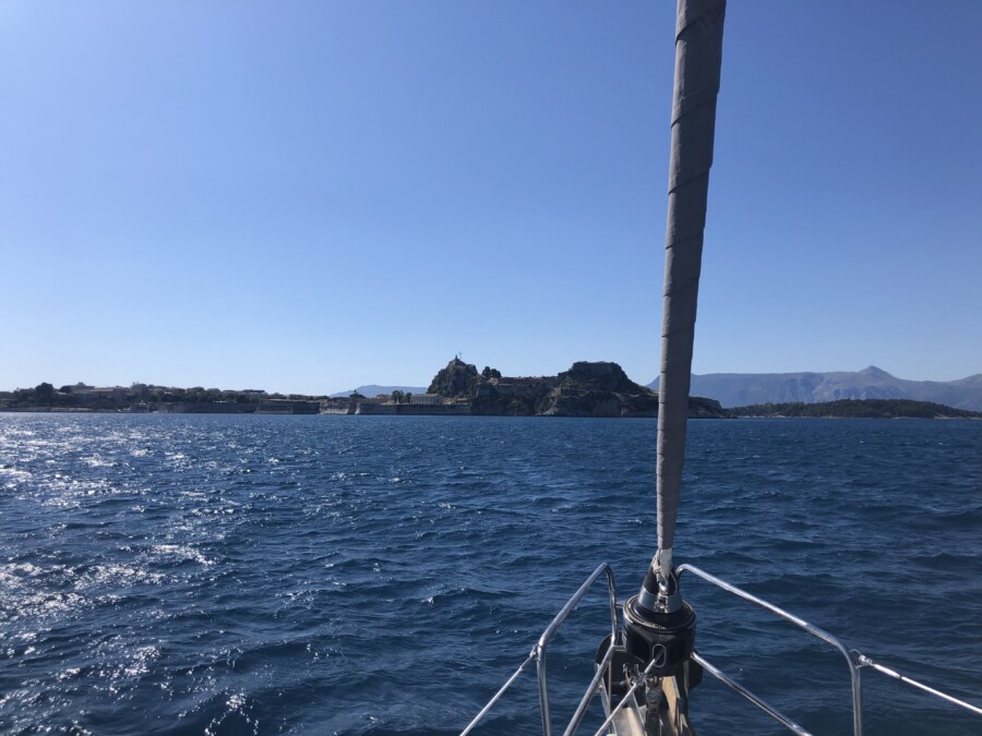 Last Minute: Cabin Charter Catamaran Greece by