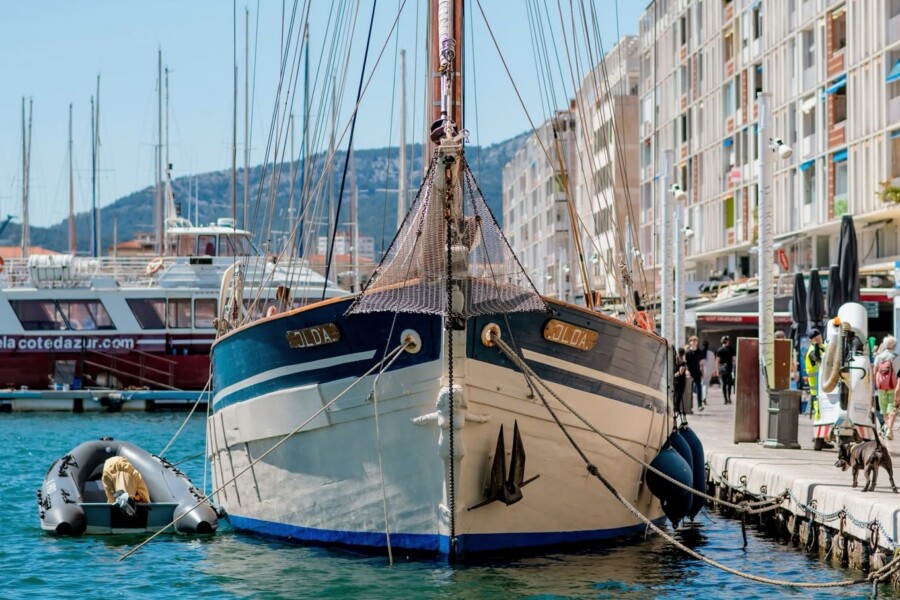 Positive Psychology – Under Sail from Marseille to Nice by