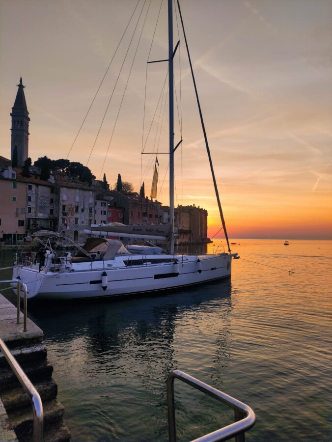Private 4 Kabinen Yacht mit Skipper – Italien /Olbia von 