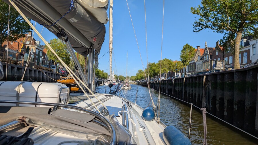 SKS sail training in the IJsselmeer region, on the Wadden Sea and the North Sea by