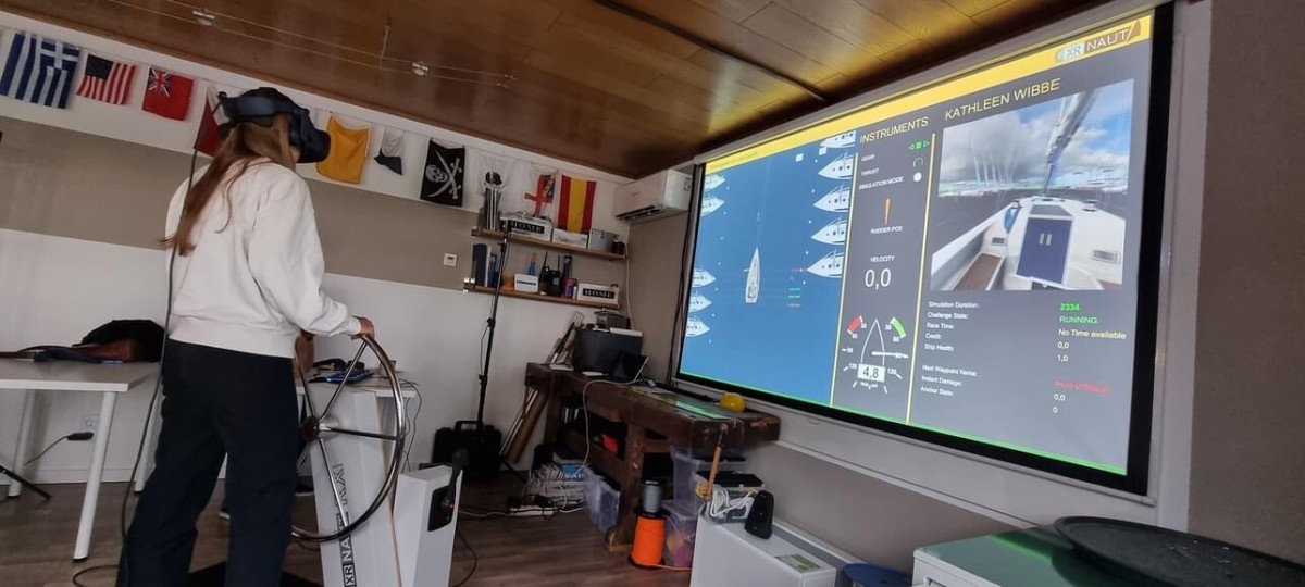 VR harbour manoeuvres training / virtual training for harbour manoeuvres by
