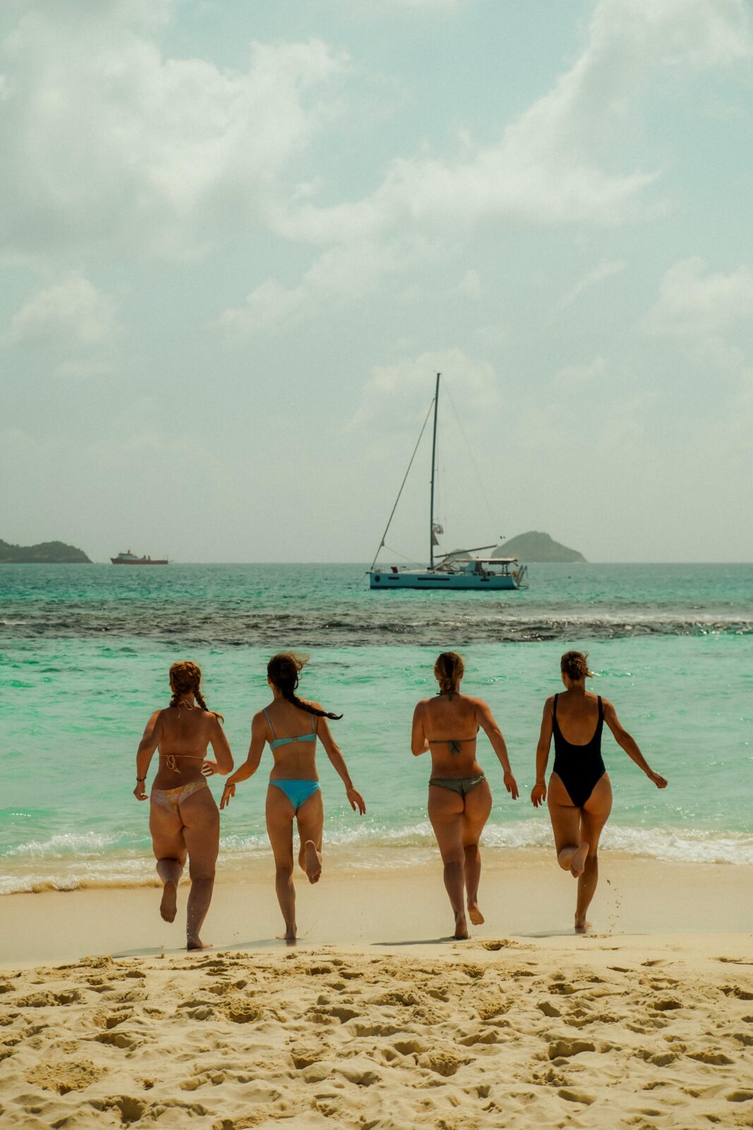 Classic Caribbean sailing trip: UNTER SEGELN from island to island by sailwithus