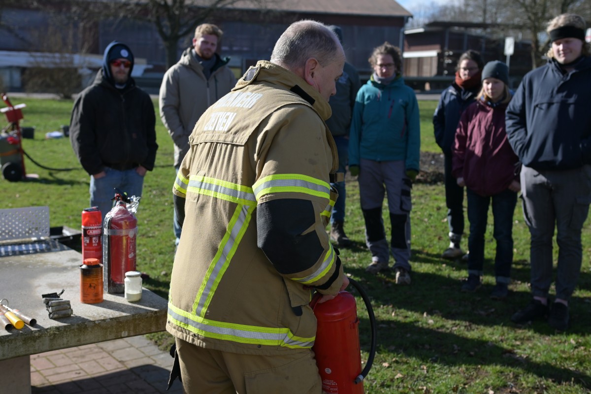 Sea safety training in accordance with Offshore Special Regulations, licensed by DSV by