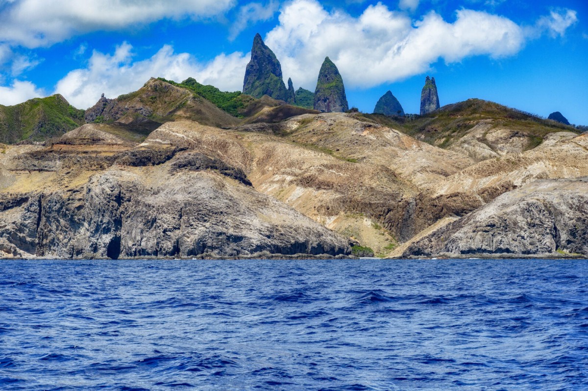 South Seas – Marquesas – Nuku Hiva and Ua Pou for only 2 persons, incl. half board by