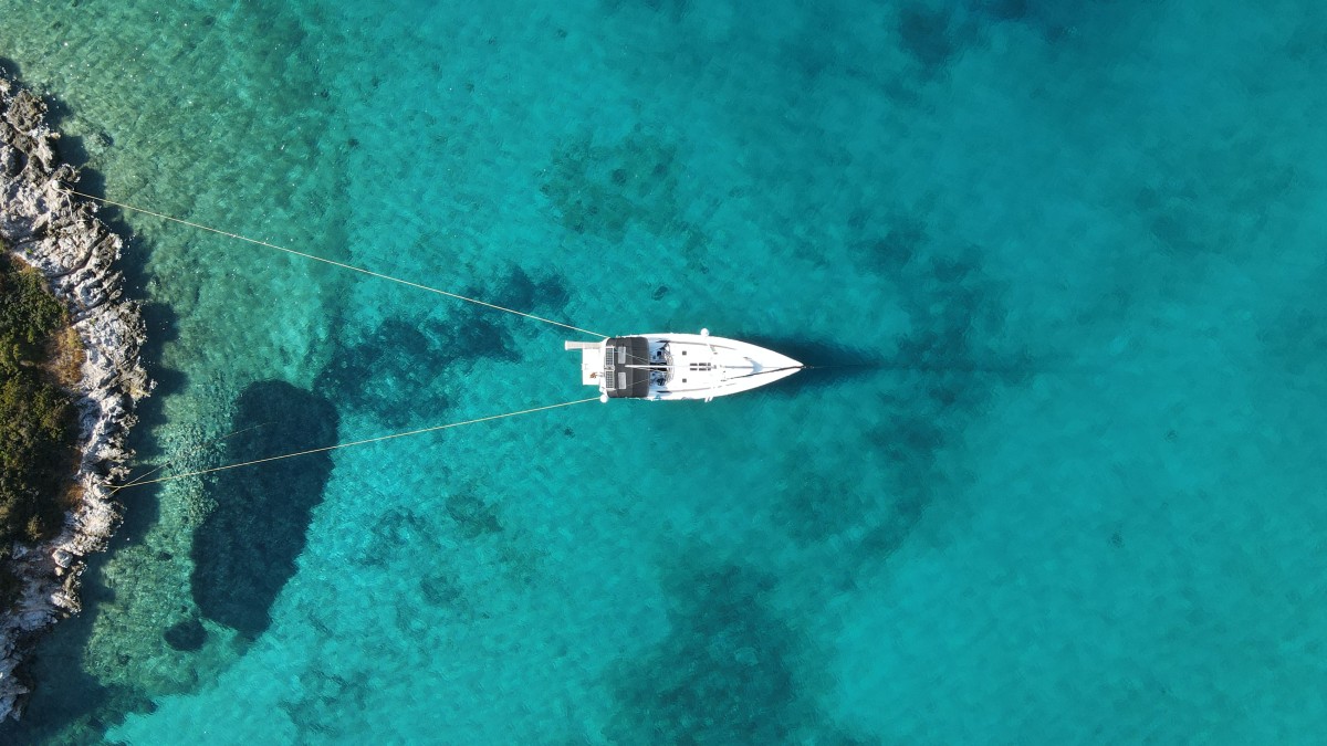 Private 4-cabin yacht with skipper – Croatia / Trogir by