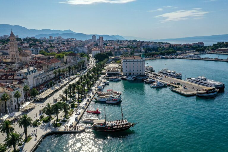 Hafen von Split aus der Luft