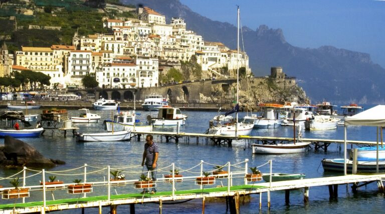 Boote im Hafen von Amalfi