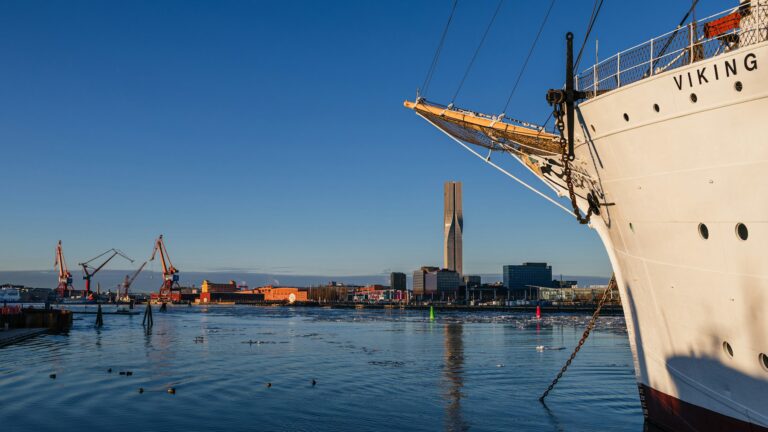 Four-masted Viking at the Lilla Bommen marina in Gothenburg