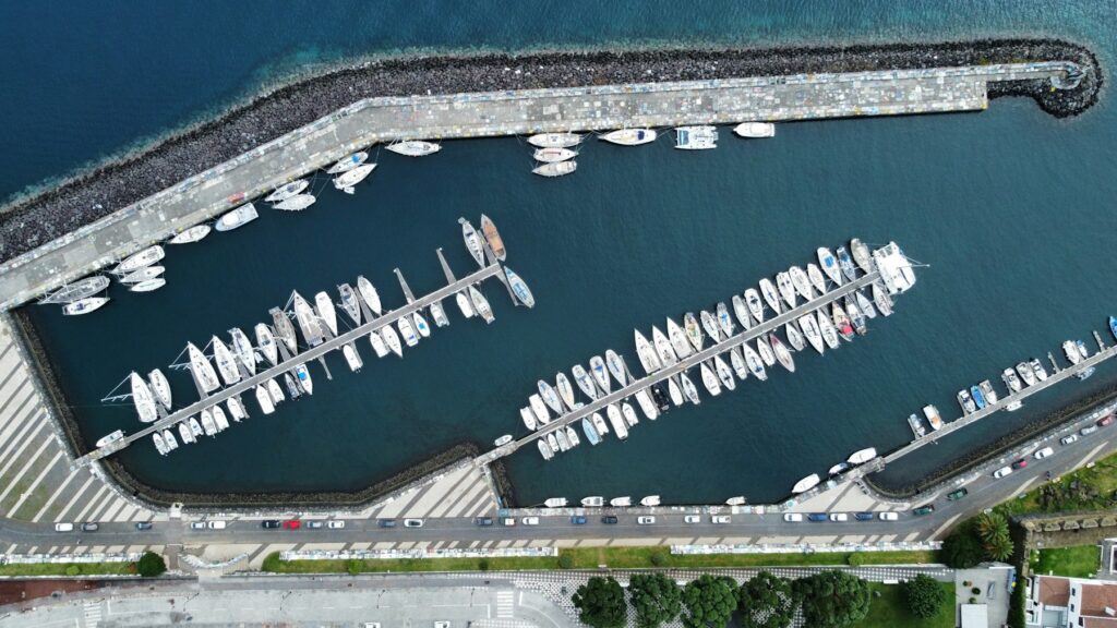 Marina da Horta von oben