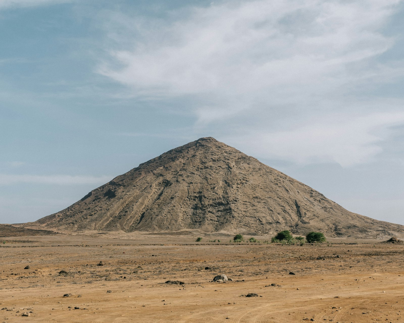 Desert landscape with mountain on the island of Sal